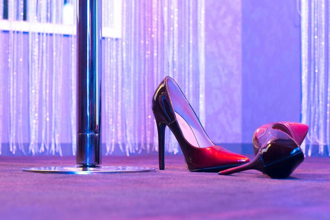 Love Room Proche Rennes Le Cocon Enchanteur Plelan-le-Grand 外观 照片